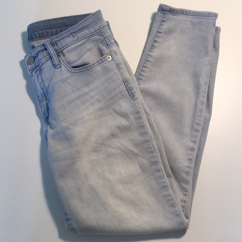 Gap True Skinny light blue ankle length jeans